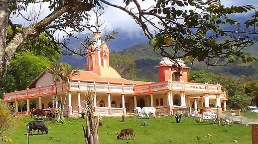 Um pedacinho da Serra da Mantiqueira e do Templo Hare Krishna na