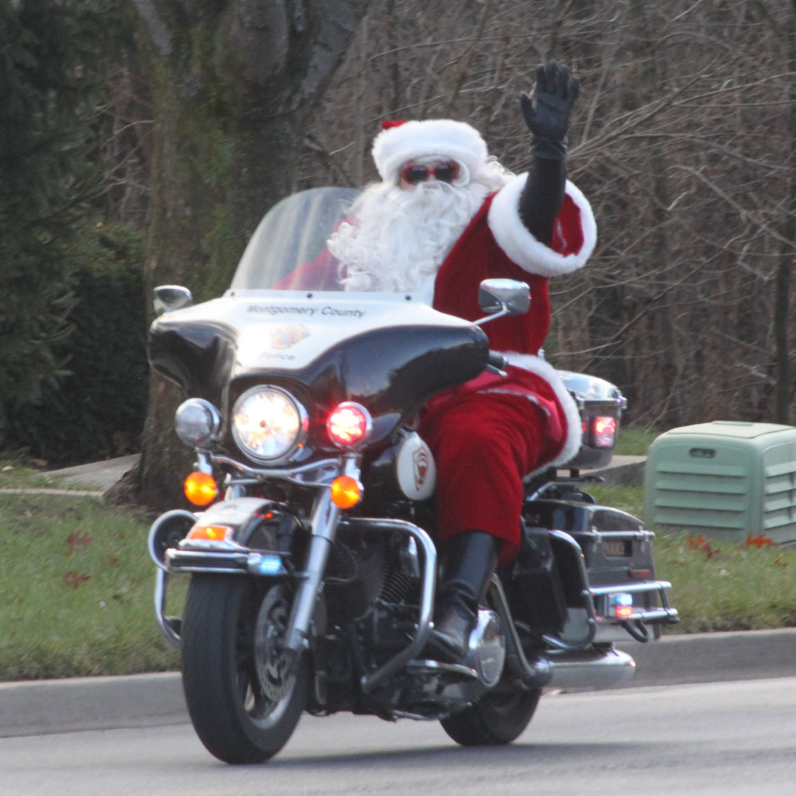 santa trades sleigh for motorcycle germantown pulse news santa trades sleigh for motorcycle germantown pulse news