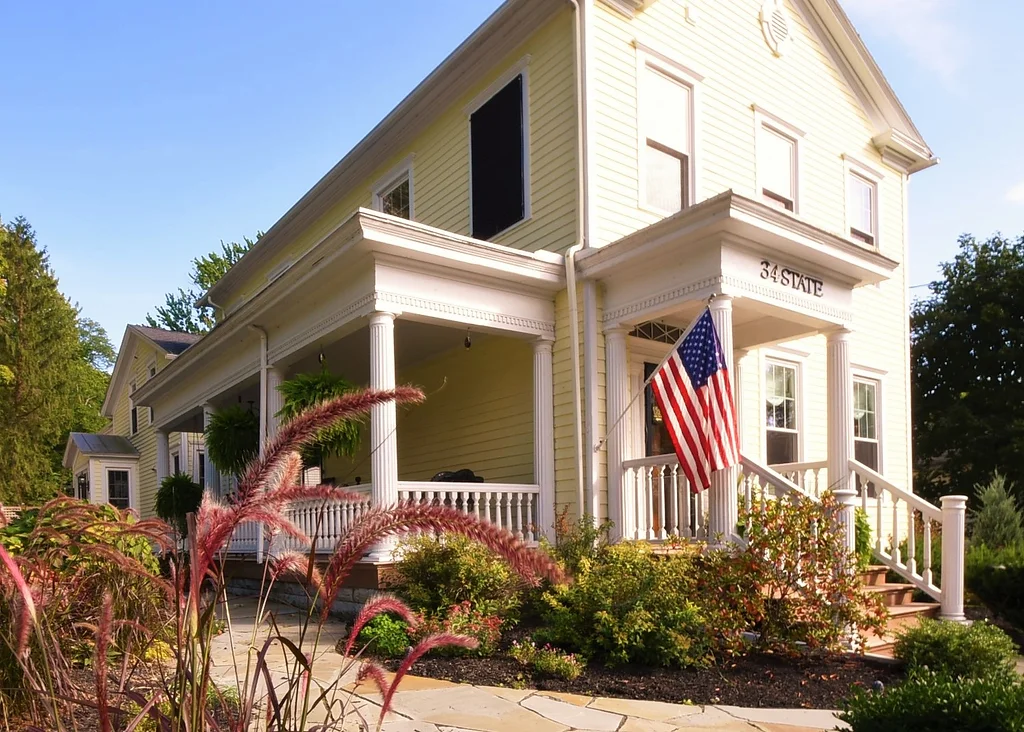 34 State Historic Luxury Suites Skaneateles Ny Inns Hotels Lodging Le