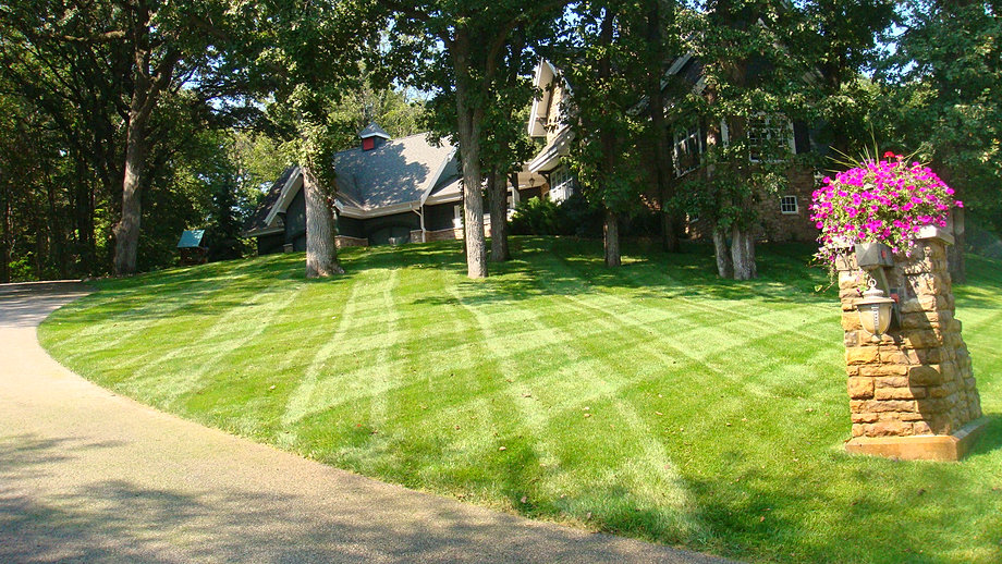 Smittys Lawn and Landscape, Smitty's Garden Center