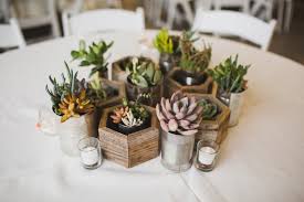 73d313 ab5101dd339643e8a502e1e22b98f838 - Decorating Your Own Wedding Venue