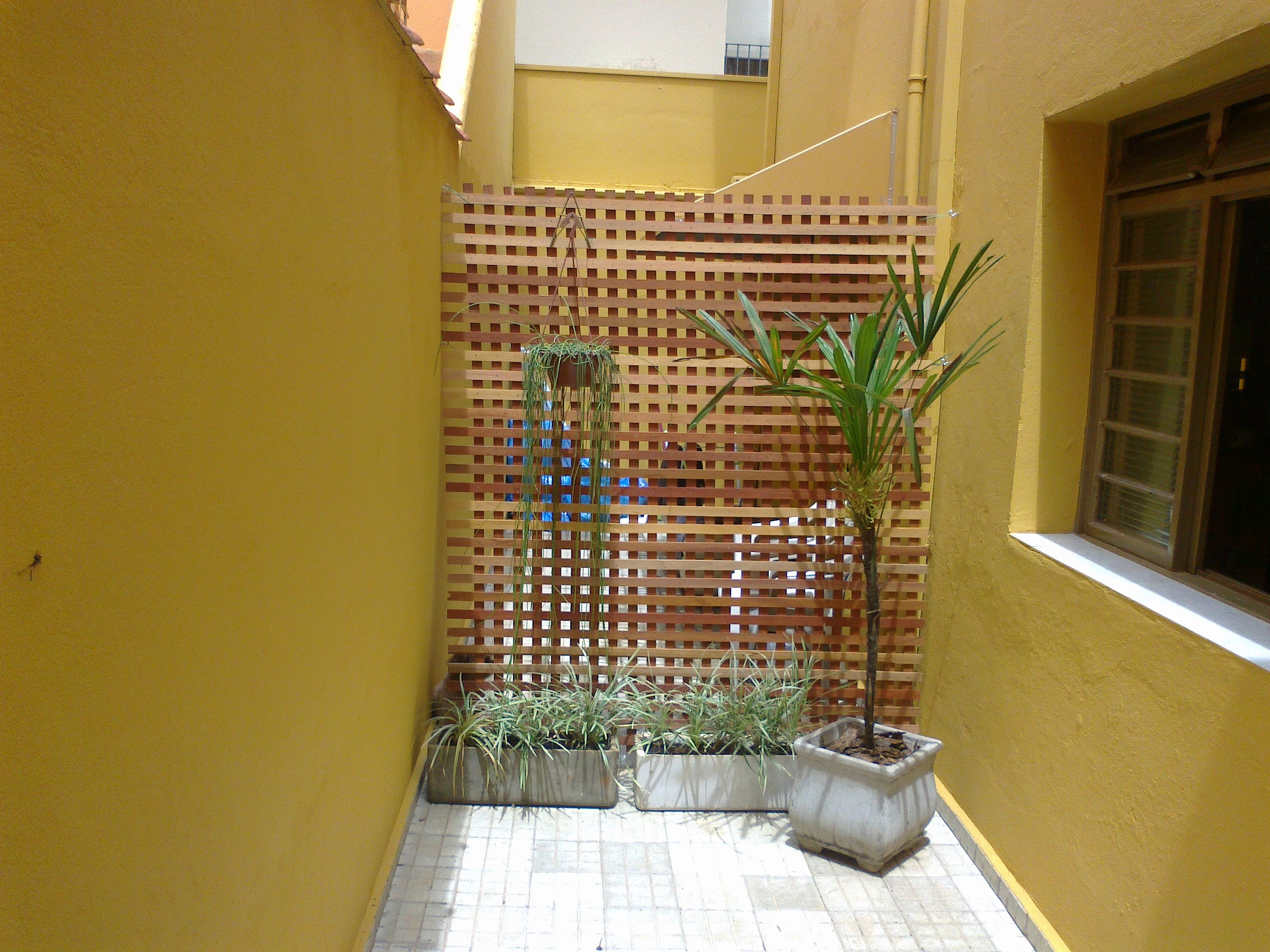 trelica jardim madeira:WR Decorações – Decoração em madeira para jardins e area de lazer trelica jardim madeira:WR Decorações – Decoração em madeira para jardins e area de lazer