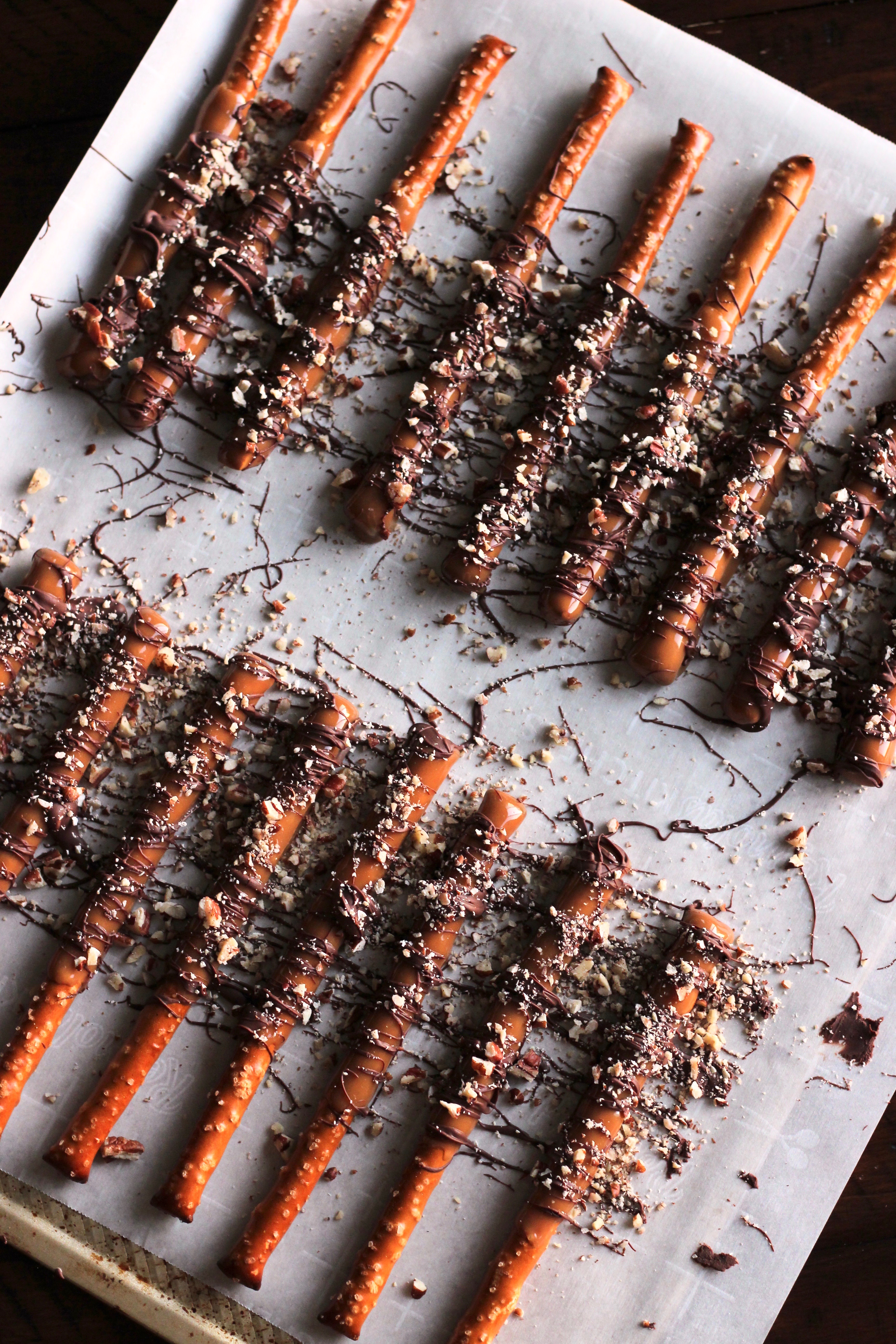 Chocolate Caramel Turtle Pretzels Chocolate Caramel Turtle Pretzels