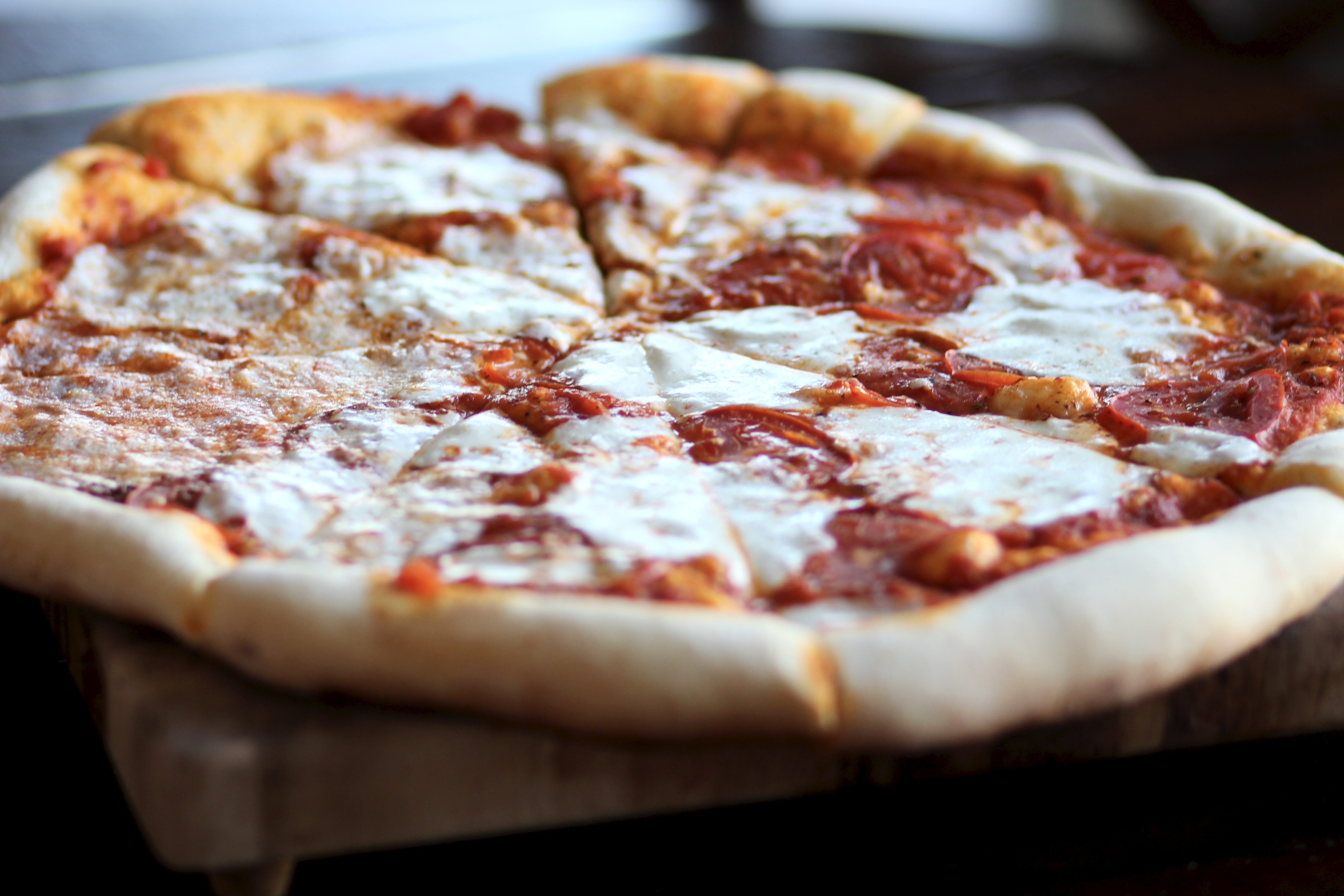 Fresh Mozzarella Cheese Pizza Fresh Mozzarella Cheese Pizza