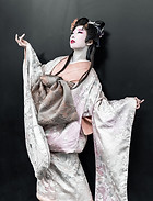 友光彩子.jpg