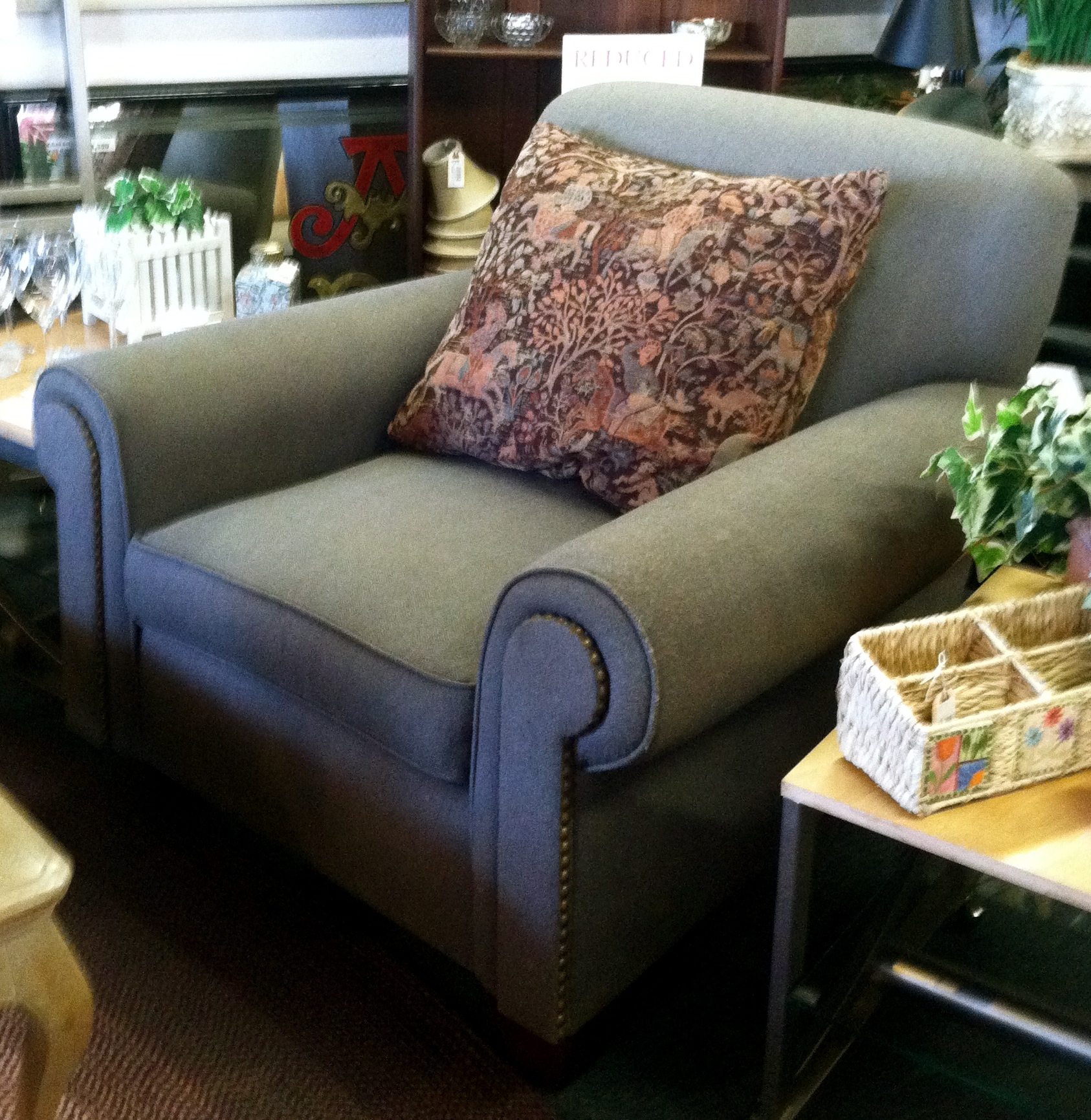 Consignment Furniture