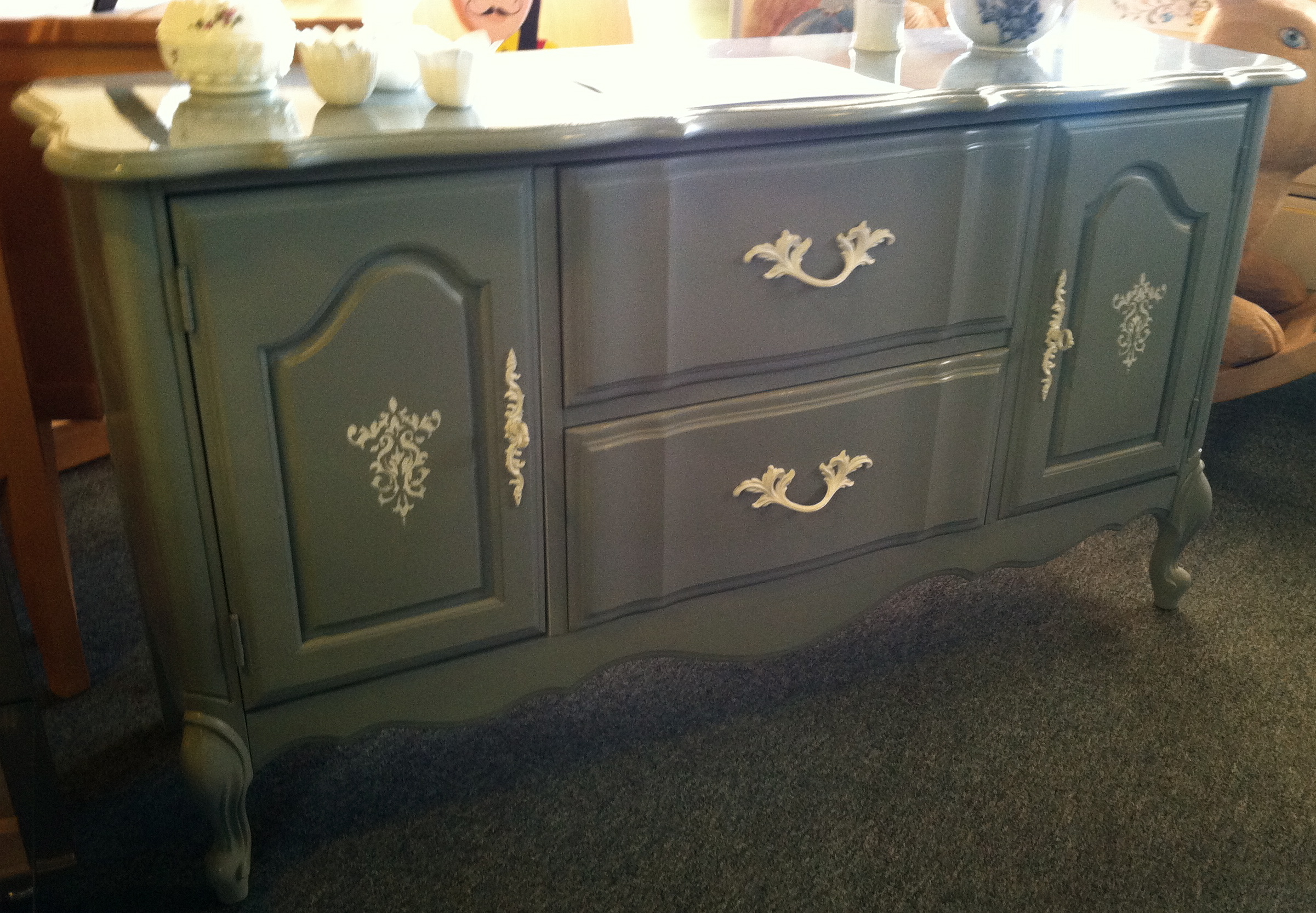Consignment Furniture
