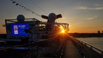 _Sports_Deck_Horizon_Cruise_Ship_Crayz 8e080d_e0e25cc6134c4529a2faf4bc4f15aae6~