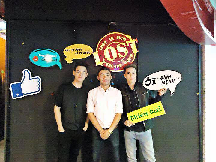 LOST - ESCAPE ROOM? Nhập vai thực tế như phim hành động?! - 17