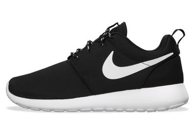 nike negras roshe nike negras roshe