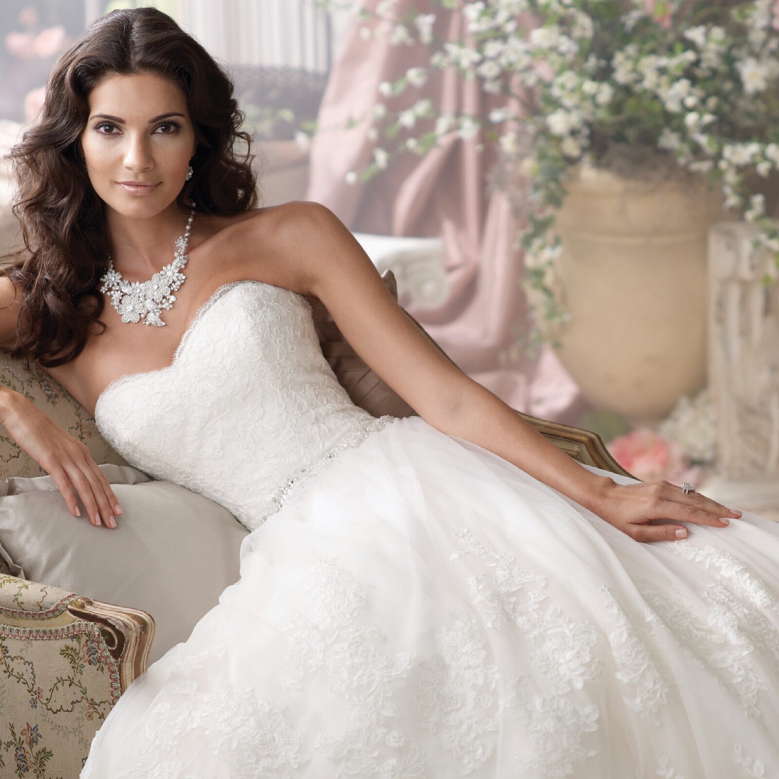 свадебный салон onlybrides свадебный салон onlybrides