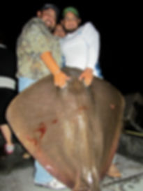 a giant stingray bowfishing in pensacola florida