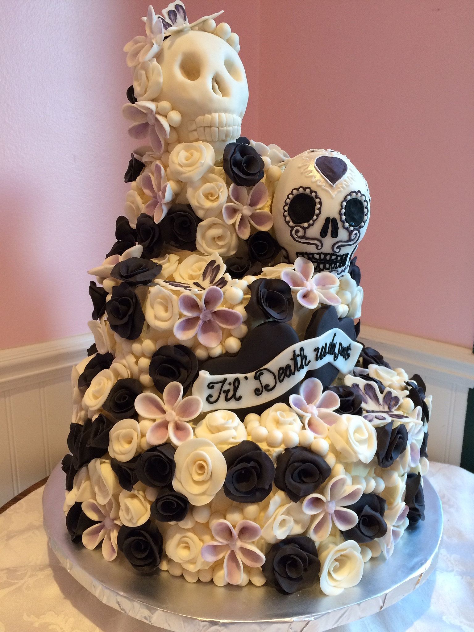 SweetPea Cakes, Bakery, Crystal Lake VanHalSkullCake.jpg