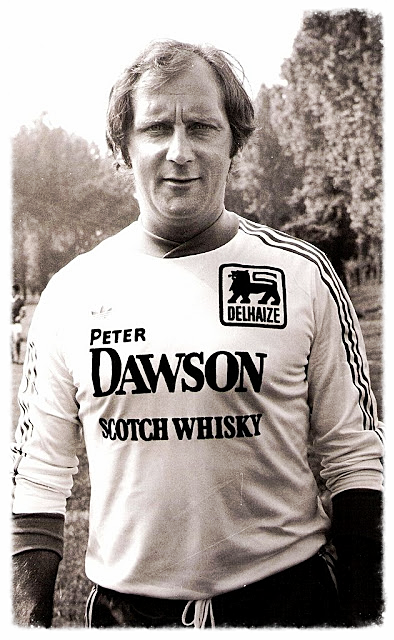 Beersel, 23 décembre 1982 - Page 9 96dbd7_e1954a74310abaa92597d38c428ff219.png_srz_p_394_640_75_22_0.50_1.20_0