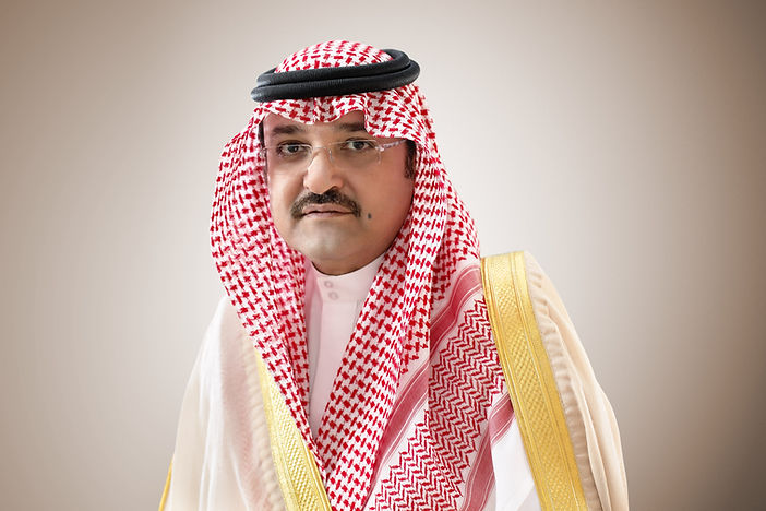 (1) الأمير مشعل بن ماجد - رئيس مجلس الإد