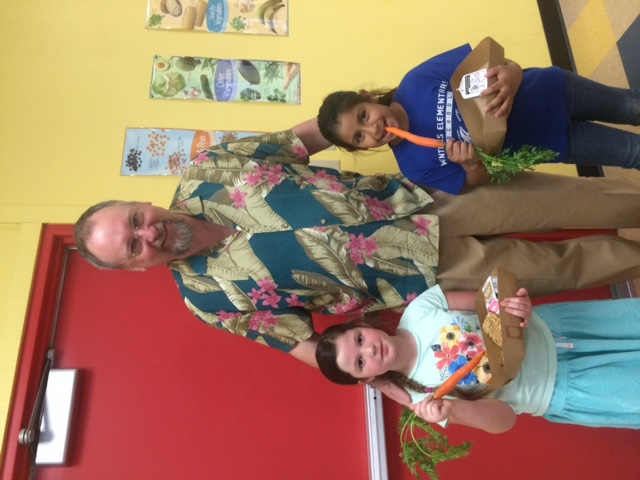 Distinguished Chef, Patrick Mulvaney, Tours Winters Farm To School Program