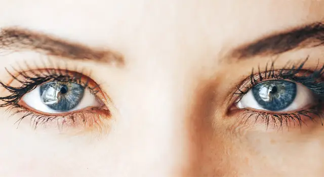close-up-blue-eye-august-blog.jpg.webp
