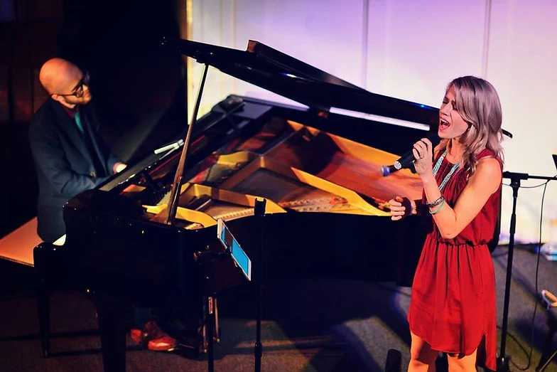 Hale Baskin Vocalist Dallas Jazz Band Wedding Photos Tuesday Nite Jazz In Dallas