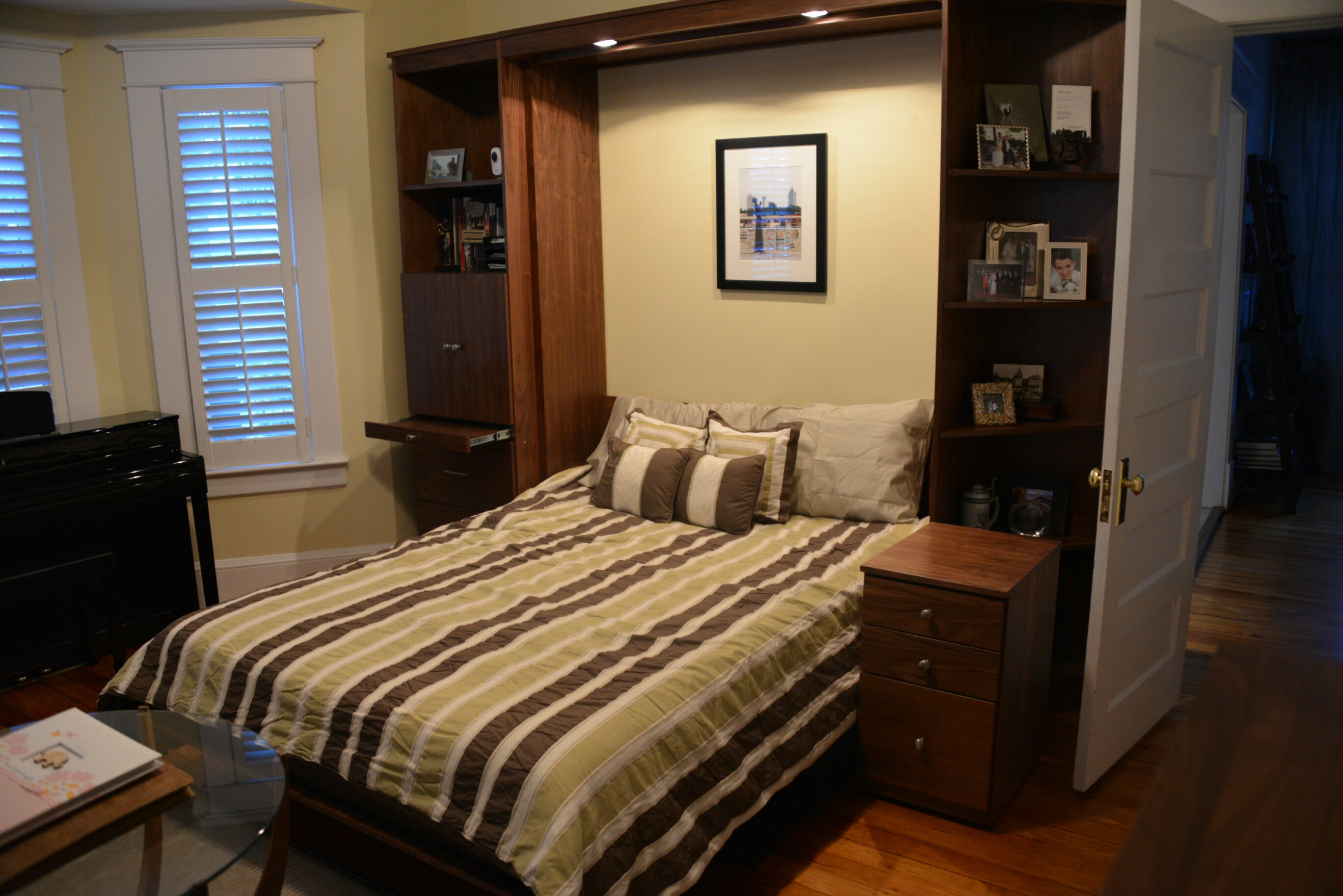 Stay Level Murphy Desk WWBeds Custom Furniture