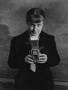 sabine-weiss-autoportrait.jpg
