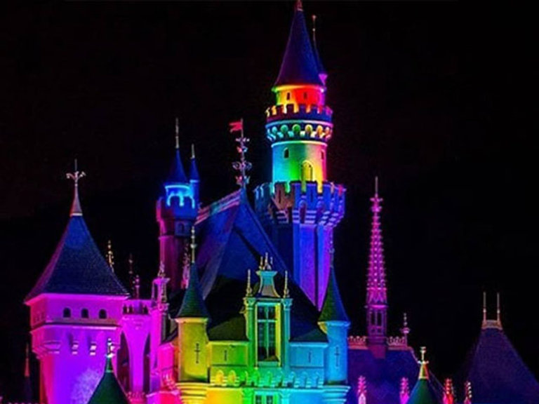 Realizar Disney Desfile Del Orgullo Gay