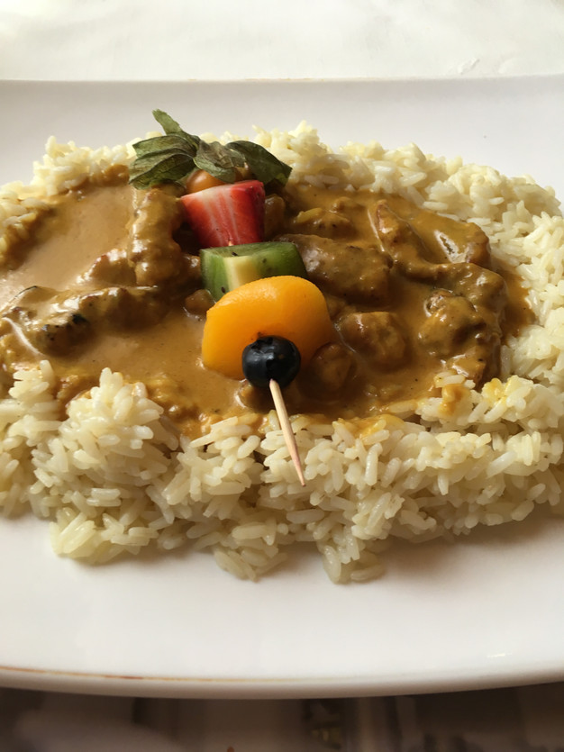 aadaaf_0ac225e849aa4b6e986efd5fe6c7a2fc~mv2_d_3024_4032_s_4_2 Curry dans Raisonnable