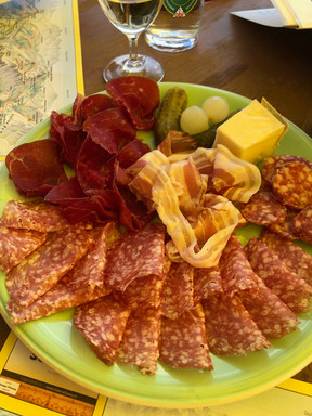 https://maden68.wixsite.com/cuisinier-gourmand Tour des Gastlosen en photos et repas au chalet Grat. dans Au top
