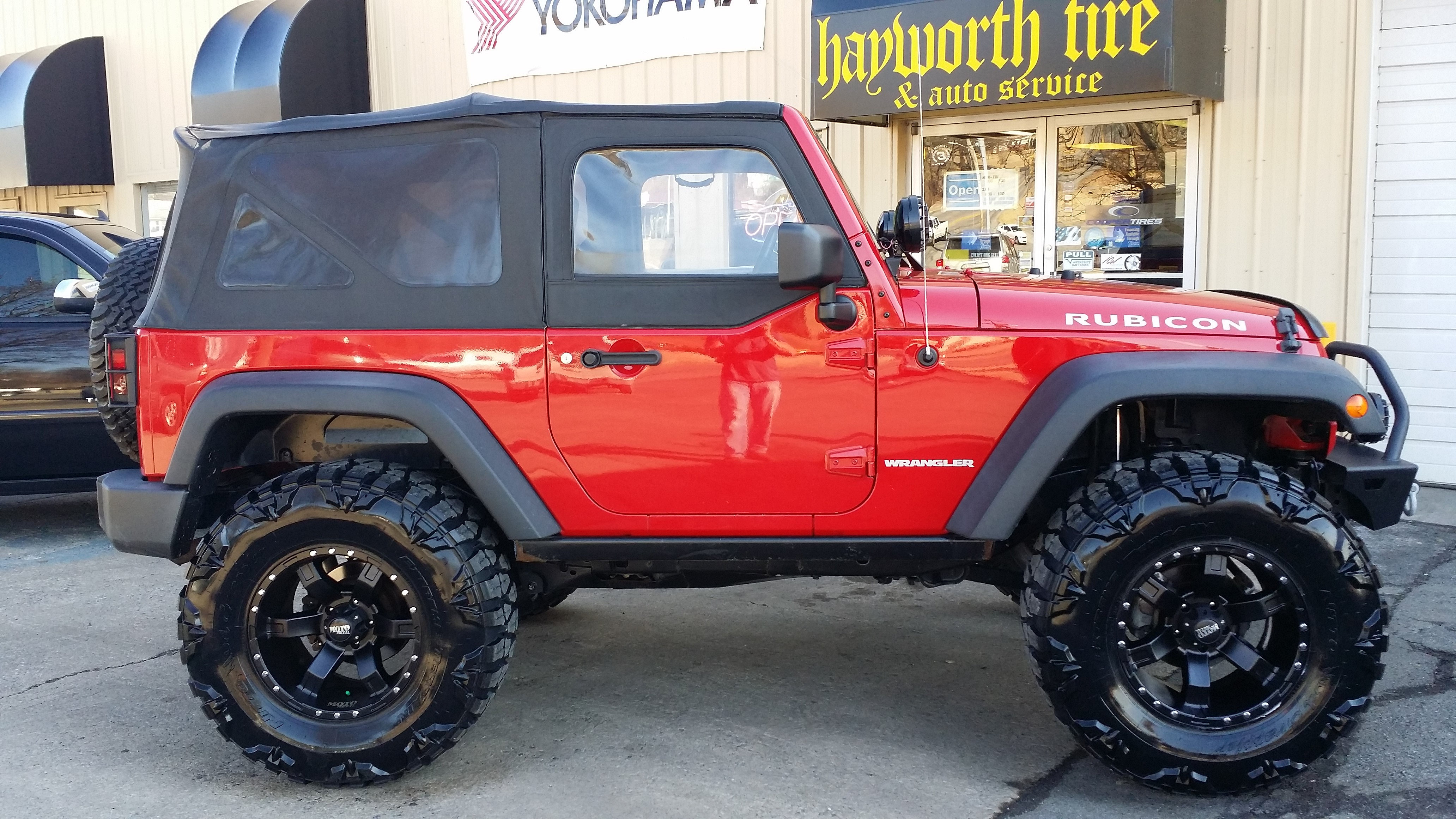 2008 Jeep wrangler rubicon stock tires #4