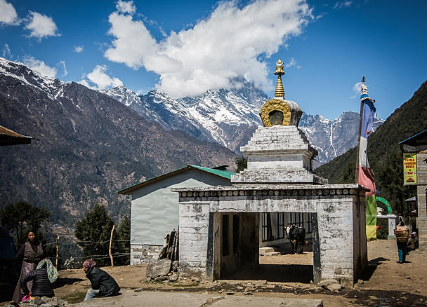 A solas por Nepal. - Blogs de Nepal - Etapa 1: Lukla - Monjo (Trekking EBC) (2)