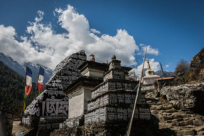 Etapa 2: Monjo - Namche - A solas por Nepal. (1)