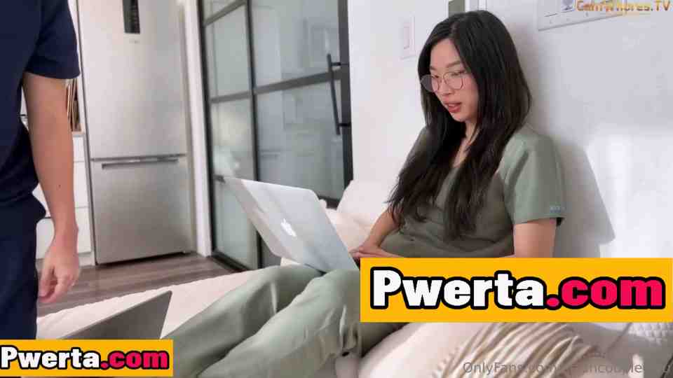Pinutokan ni Doc ang masarap na kiffy ni Nurse