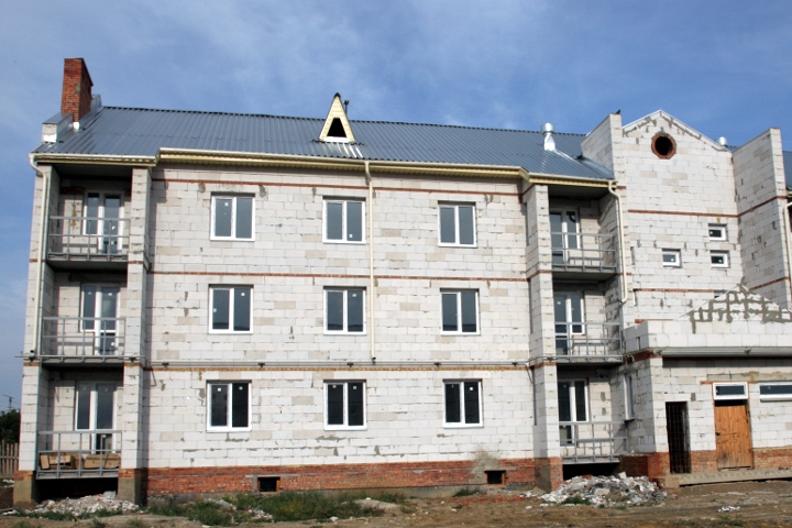 Урал Холдинг - производство пеноблока,полистиролблока,продажа железобетонных изделий, кирпича, твинблока, газоблока