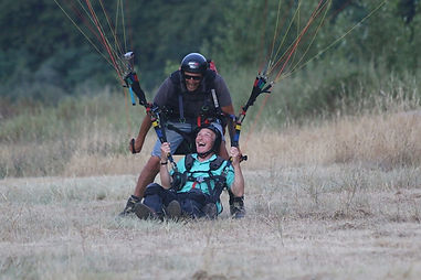 Paragliding landing.jpg