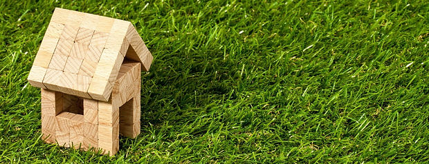 house-1353389_1920 2.jpg
