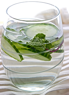 Cucumber and mint infused water recipe, infused water recipe, fruit infused water