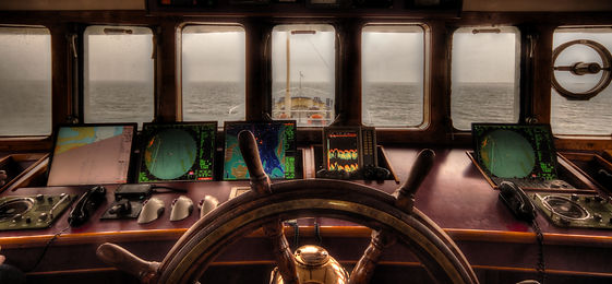 boat-high-dynamic-range-luxury-15810.jpg