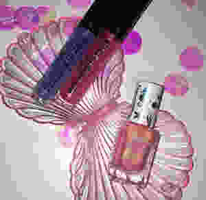 巴里姆在海钉涂料下|英国化妆新闻| Fyi Beauty.