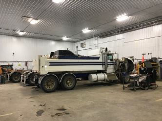 truckshop2.JPG