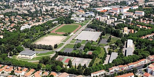 Family Piknik a lieu dans le parc du chateau de Grammont