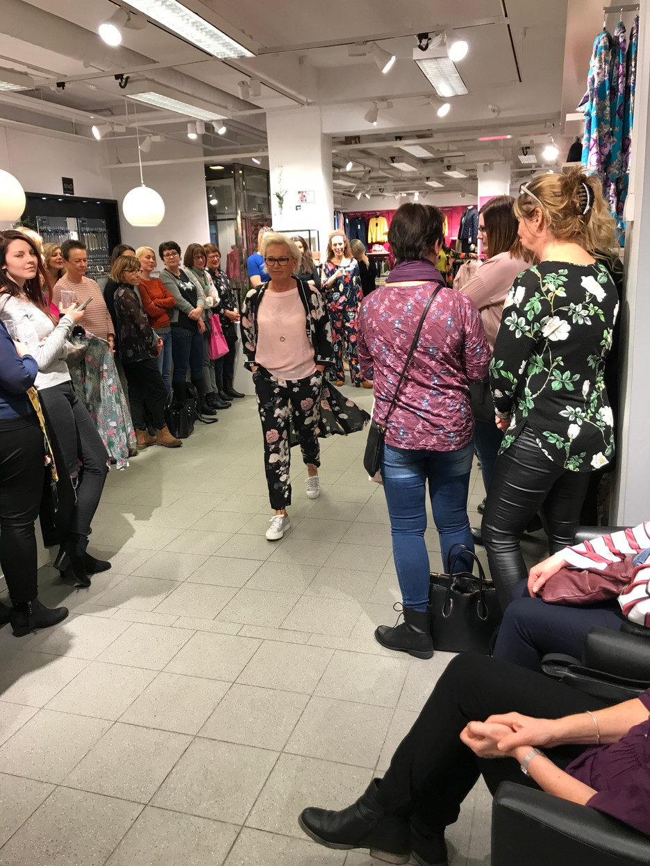 Sjukt fin kinnamo med matchande byxor