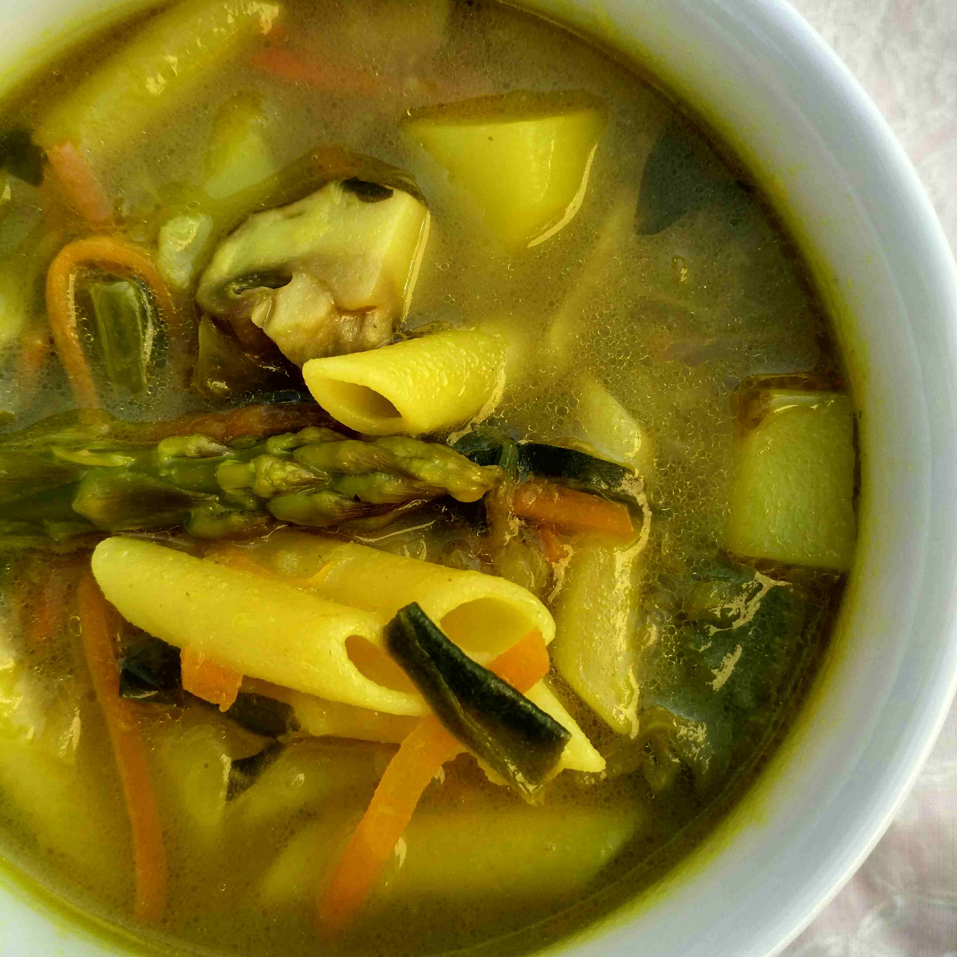 Sopa de verduras con pasta