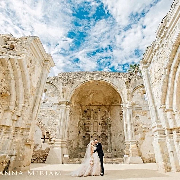 Mission San Juan Capistrano Wedding Behind The Scenes Dolce Vita Mission San Juan Capistrano Wedding Behind The Scenes