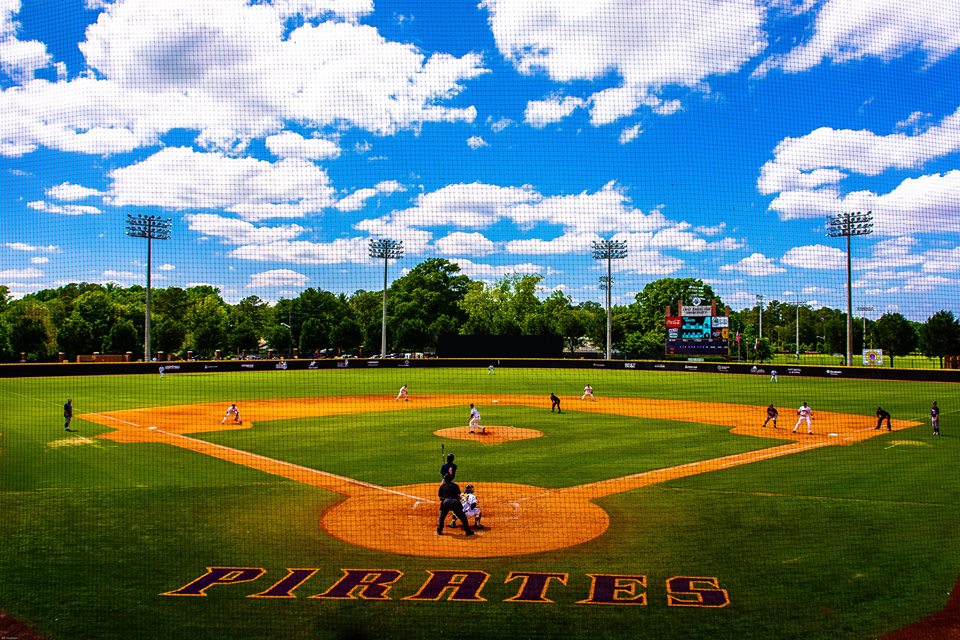 College singles ecu Welcome to College of Saint Mary