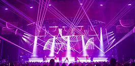 A key area of focus for the laser design were the moving stairs, which incorporated almost all of the lasers. Despite the concentration of lasers on the stairs, none of the fixtures were visible front of stage during the shows, which is a testament to ER’s skilled technicians.
The show was fully timecoded by ER’s Alex Oita and Andrew Turner during the rehearsal period in LA. To ensure the safety of the Backstreet Boys and their dancers, a risk assessment was carried out and ER’s team worked extremely closely with the performers to ensure their routines were performed in safe zones.
Once the show moved to its permanent location in Las Vegas, Lawrence Wright, General Manager of ER’s US operation, programmed the show to perfection. “Two days and nights were spent mapping the proscenium with animation and effects to complement each song. Originally conceived as LED strips, this is the first-time lasers have been used to map an otherwise empty area in the Axis Theatre, which results in a unique look that simply cannot be achieved with other products. I am really proud of how it looks.”, Wright comments.
Key laser tracks included Incomplete, The Call, More Than That, EDM Dance Break and the band’s hit song, Everybody (Backstreets back), with laser mapping effects appearing during most songs in the show.
To highlight the lasers, four Viper deLuxe units provided all-important atmospheric effects, with 4 Unique Hazers filling the venue with haze.
