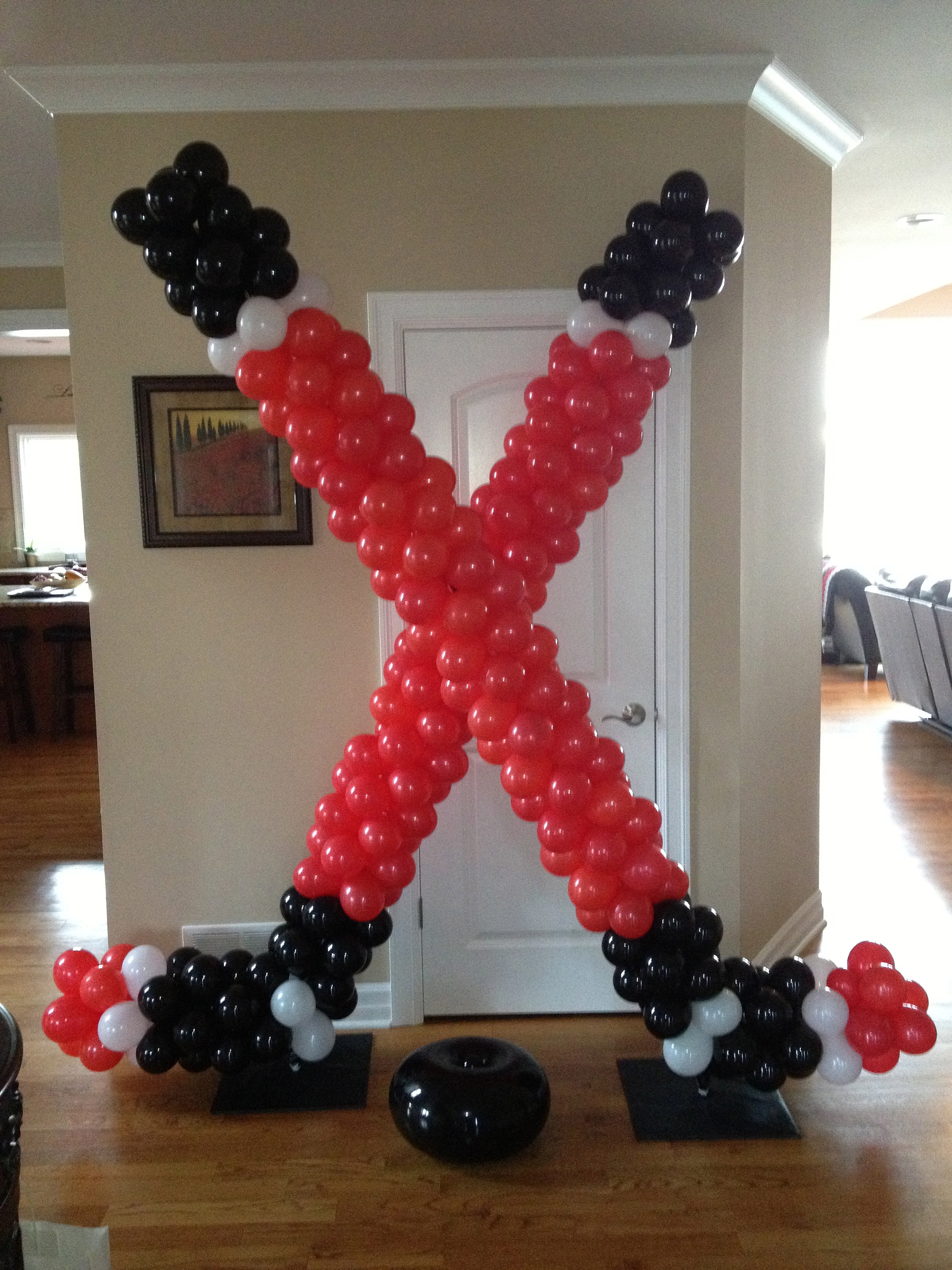 Chicago, Milwaukee, & D.C. Balloon Decor & Balloon Entertainment