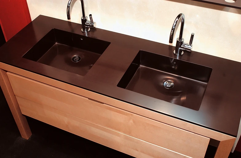 CORIAN - Mineralwerkstoff CORIAN - Mineralwerkstoff