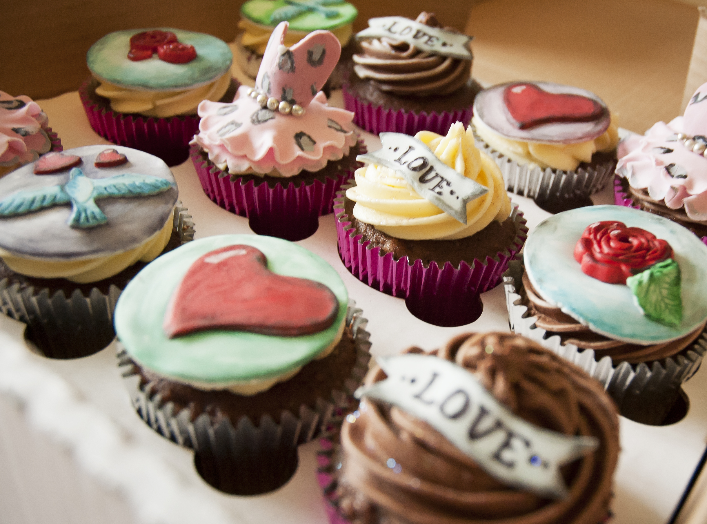 Wedding cakes, Cake decorating courses, Sunderland Durham ...