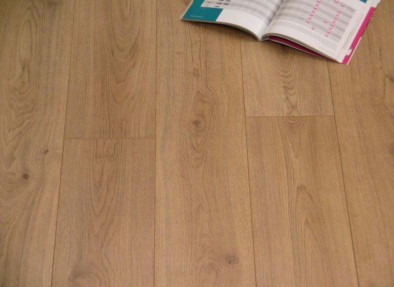 Kronotex Laminate Flooring everest oak grey d3178 kronotex laminate Trend Brown Oak D3128_01jpg Kronotex Laminate Flooring mammut Trend Brown Oak D3128_01jpg