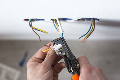 how-to-choose-a-home-electrician-2.jpeg