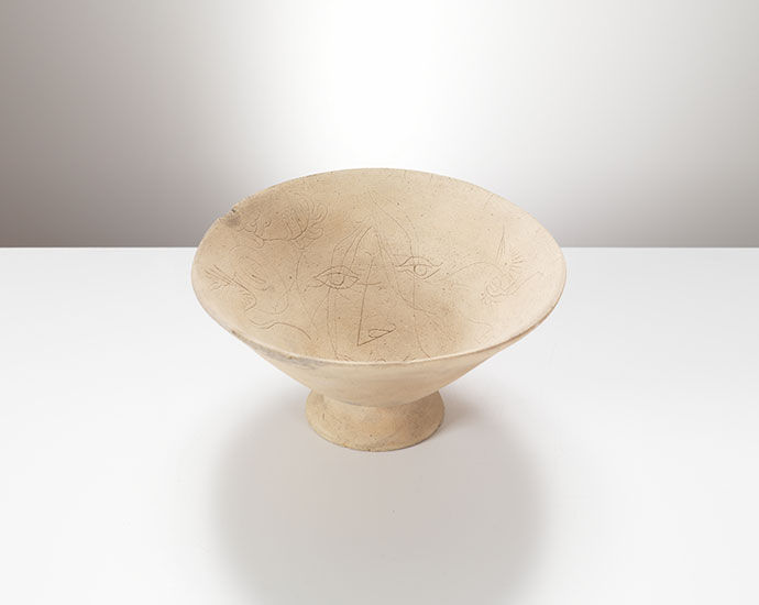 DIsh with face and birds 1930s